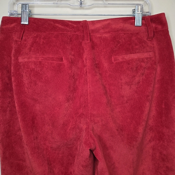 Women's Red Jeans - Picture 10 of 15